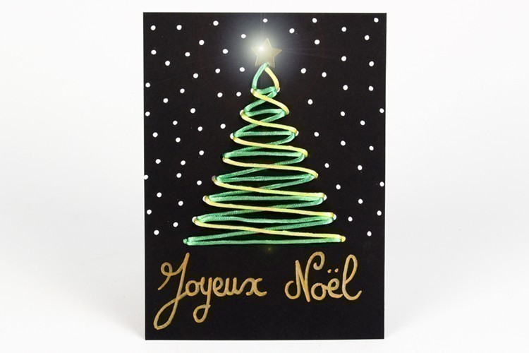 Carte à broder sapin de Noël
